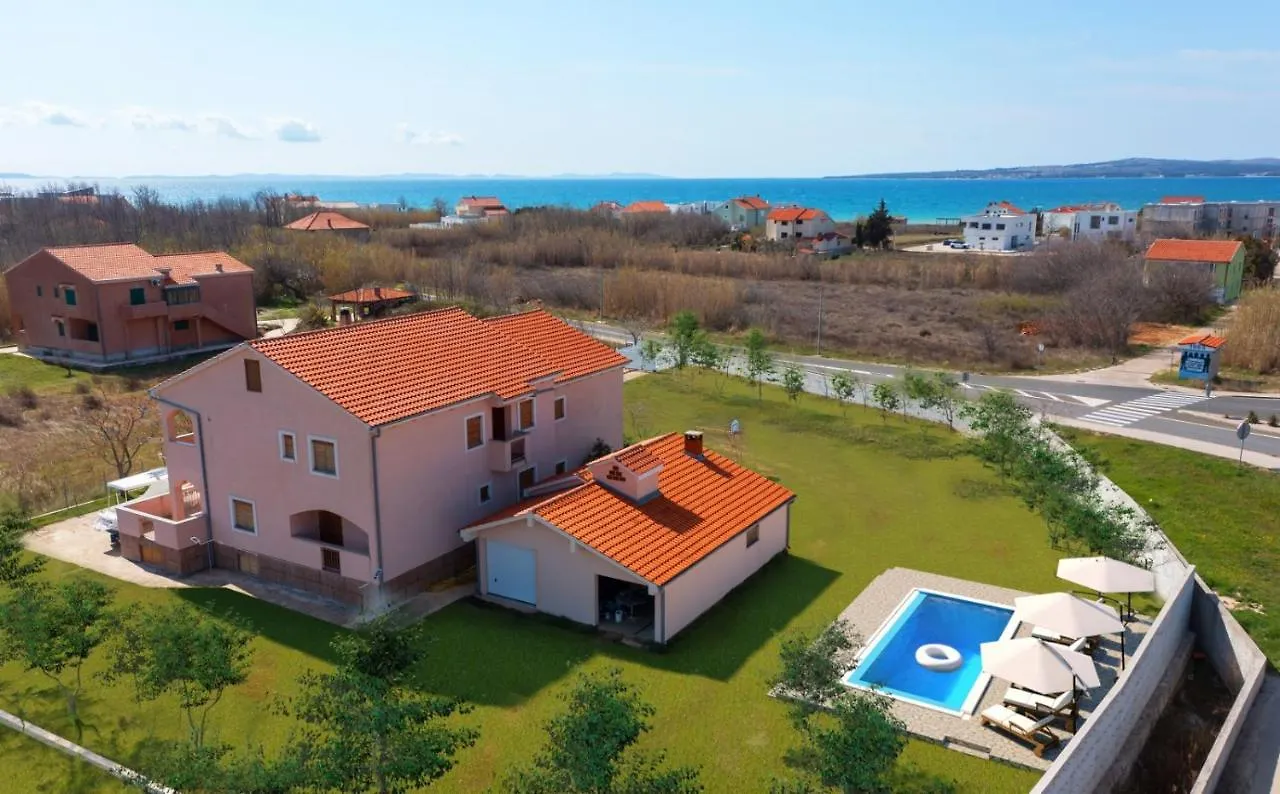 Apartment In Privlaka With Sea View, Balcony, Air Conditioning, Wifi 3598-2