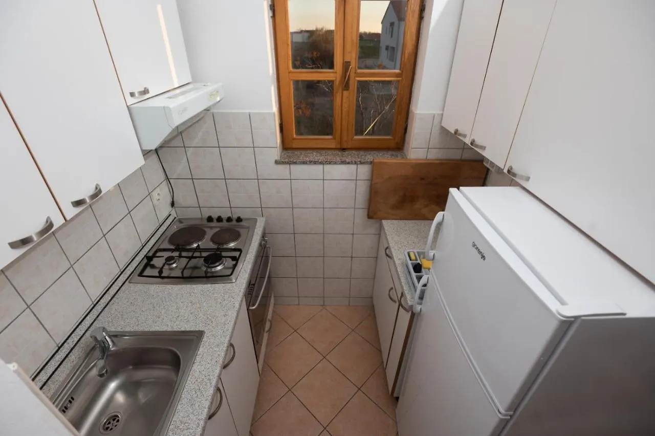Apartment In Privlaka With Sea View, Balcony, Air Conditioning, Wifi 3598-2 0*, Privlaka (Zadar)